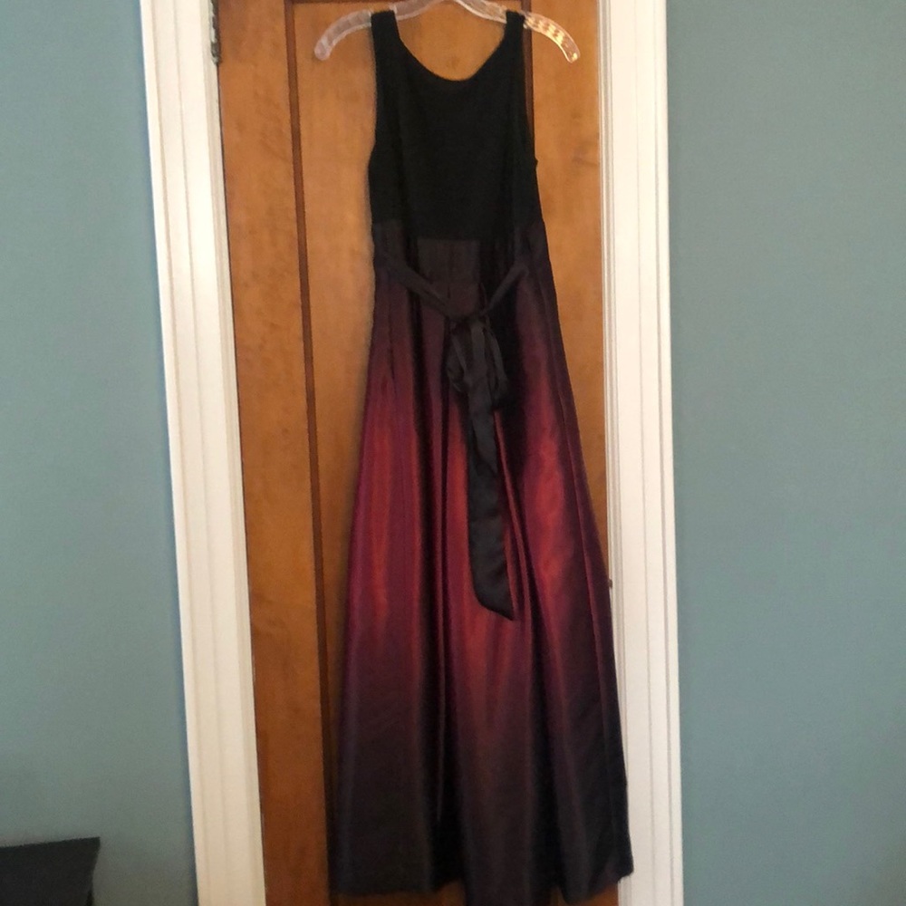 Ombré evening gown : black Jersey top gown , zips up back , bottom is ombré